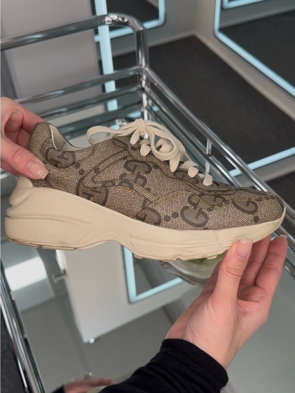 Gucci Rython Sneaker - Picture 5 of 11